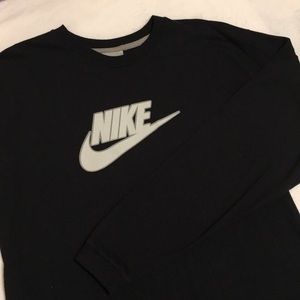 Nike black long sleeve men’s shirt